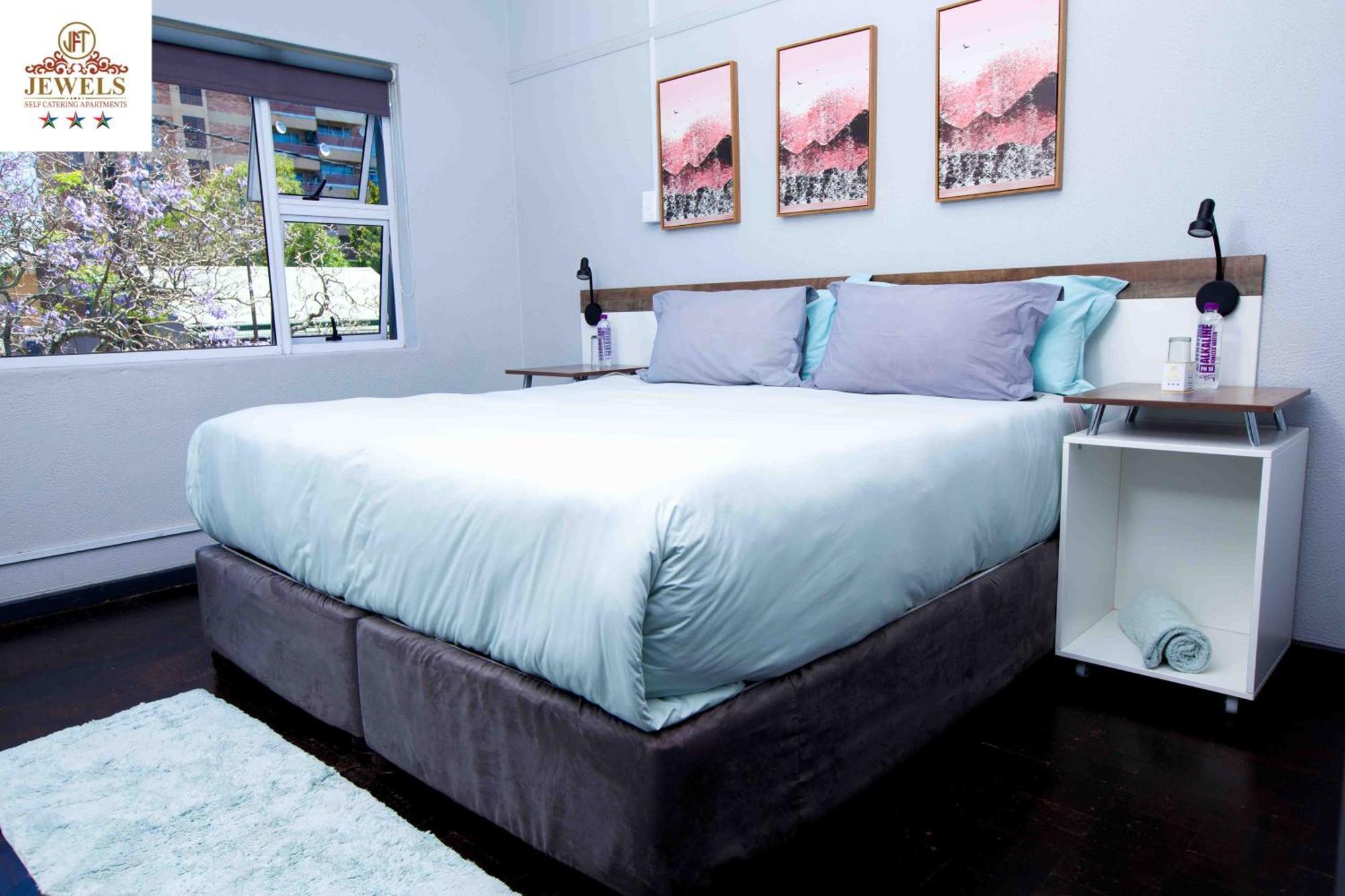 Bed and Breakfast JFT self catering units East London Exterior foto