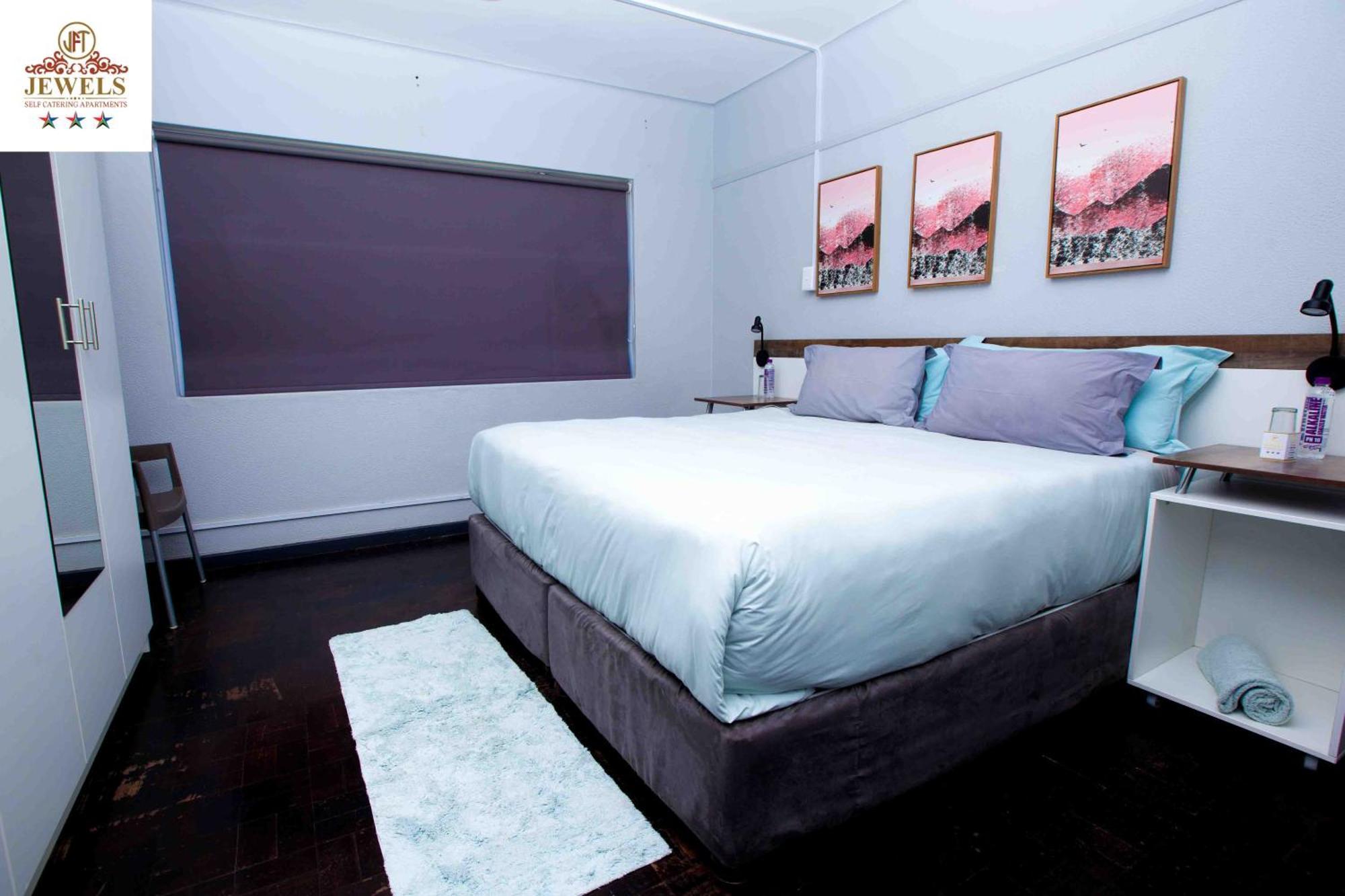Bed and Breakfast JFT self catering units East London Exterior foto